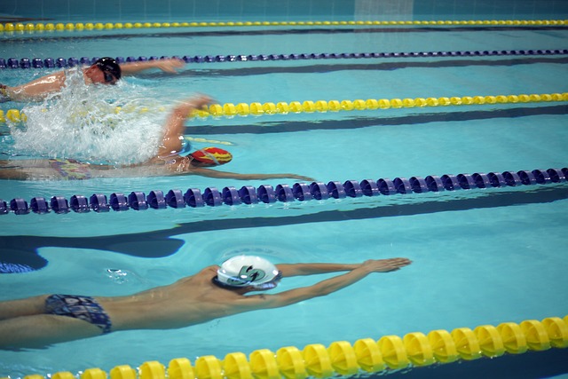 英超战报：利物浦2-1战胜曼联,